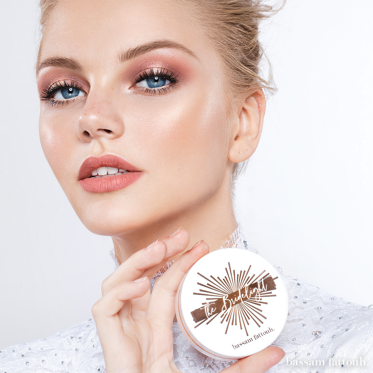 THE BRIDE LIGHT THAT BRIDAL GLOW (GOLD)