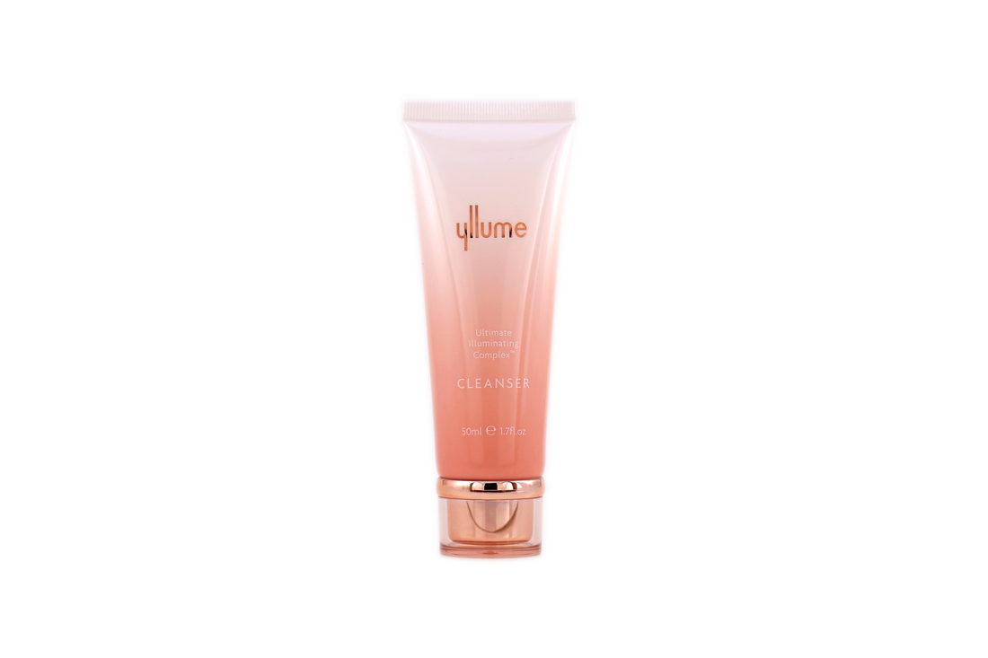 Ultimate Illuminating Cleanser